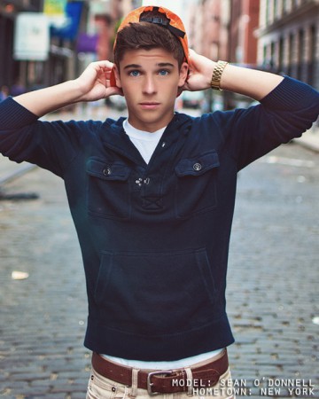 Kocsis Imre ( Imi) , Attilával egy időben került be a csapatba, nagyon jó színész és minden ügynek pontot tud tenni a végére.